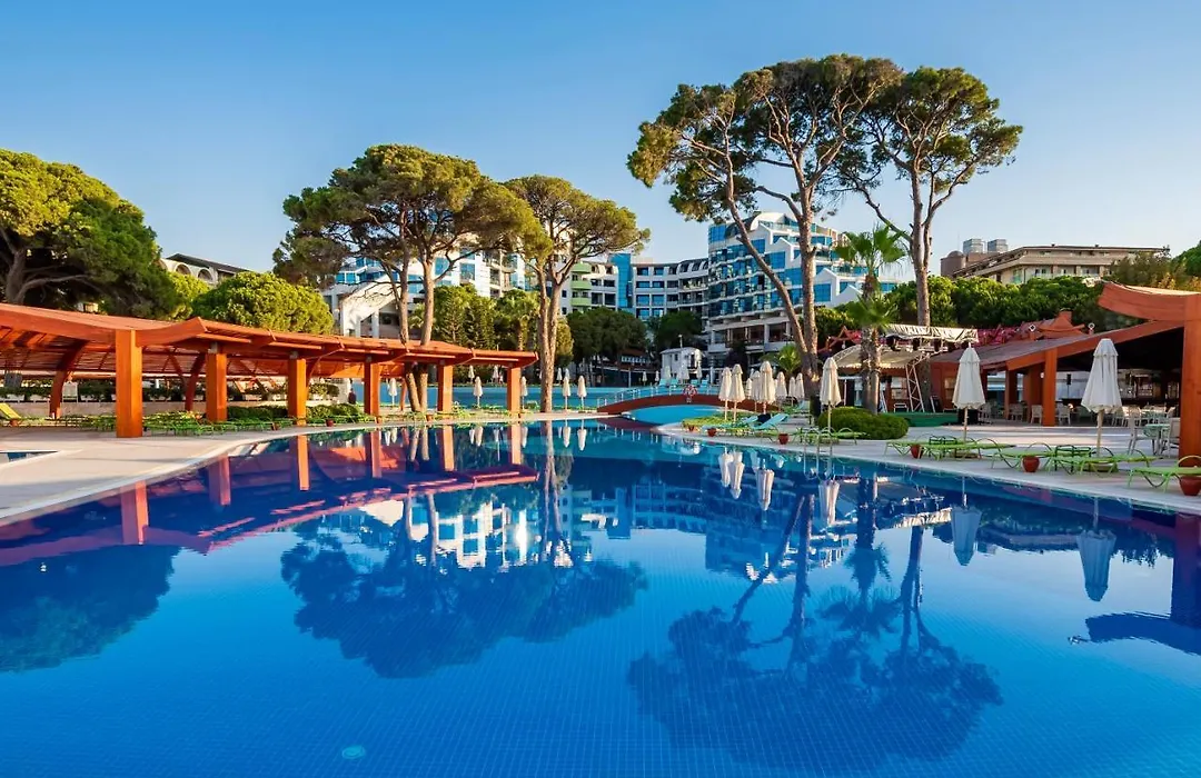 Cornelia De Luxe Resort-1